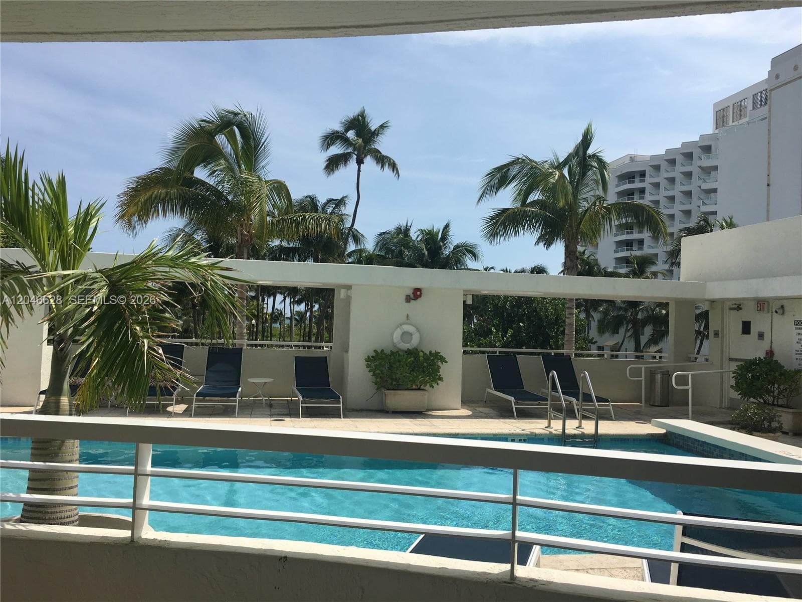 A12046628 — Miami Beach — 8