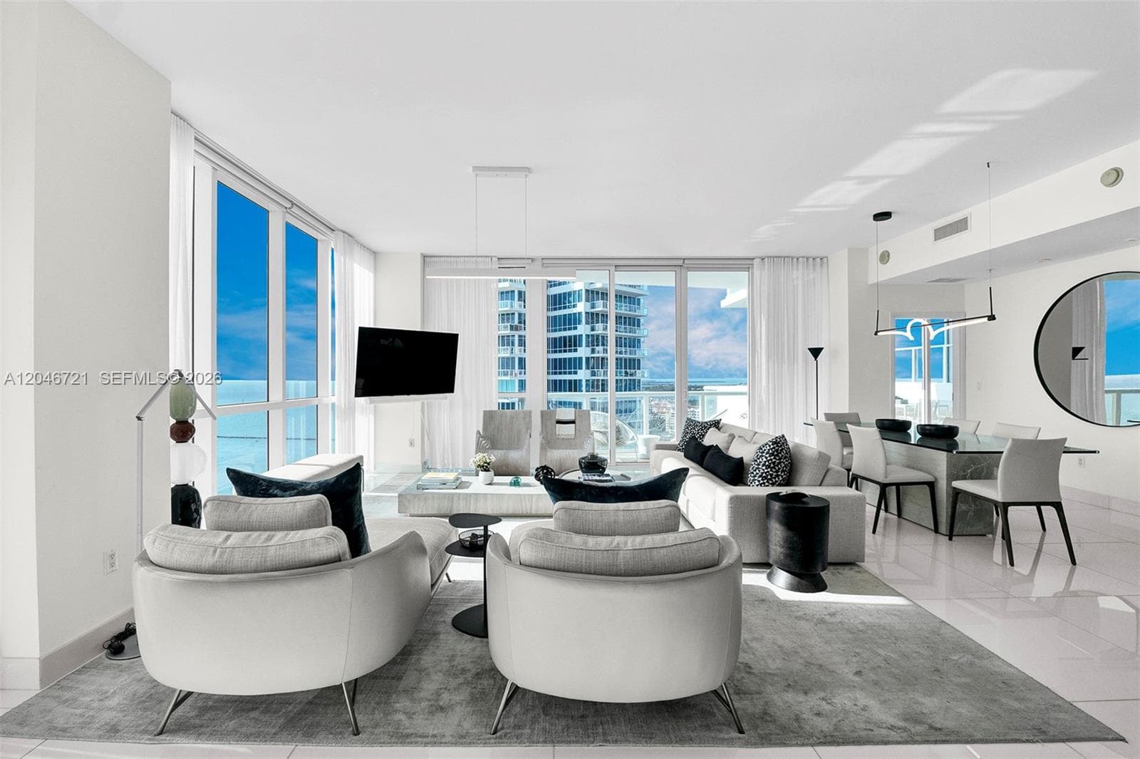 A12046721 — Miami Beach — 27