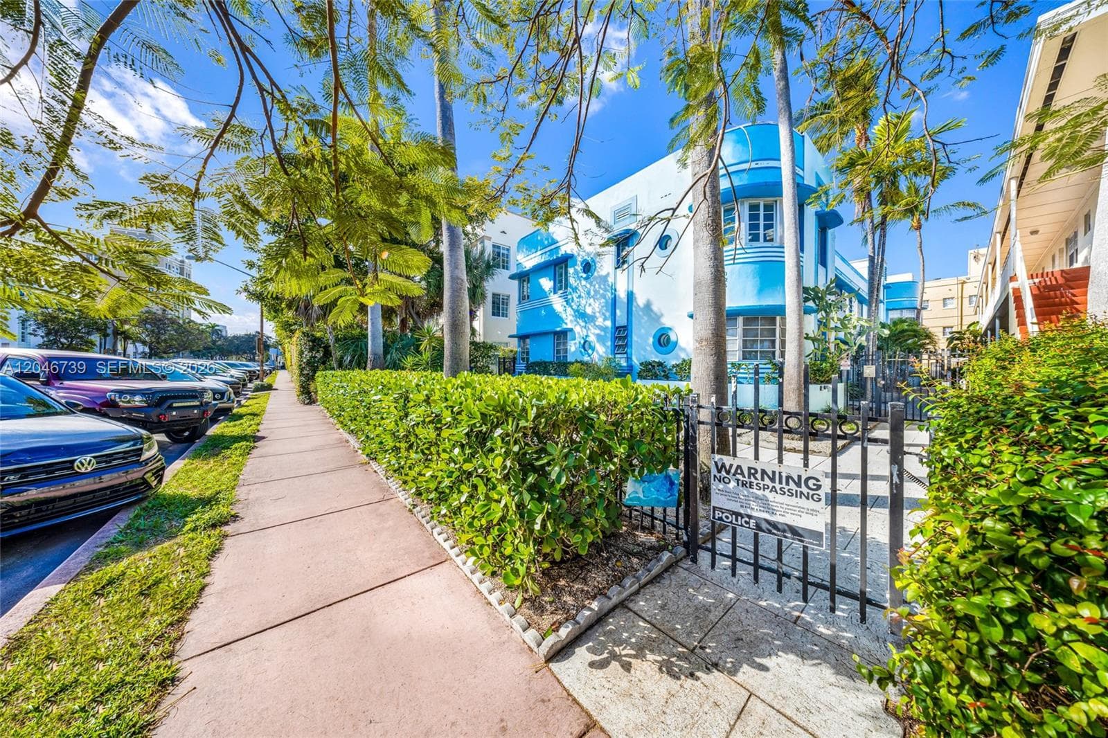 A12046739 — Miami Beach — 2