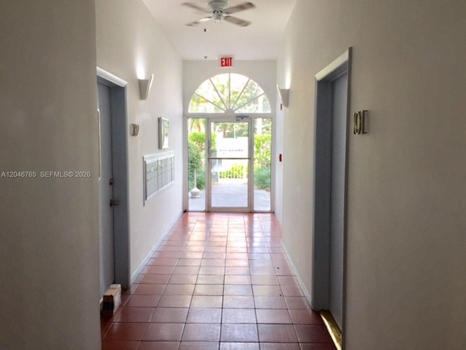 A12046765 — Miami Beach — 12
