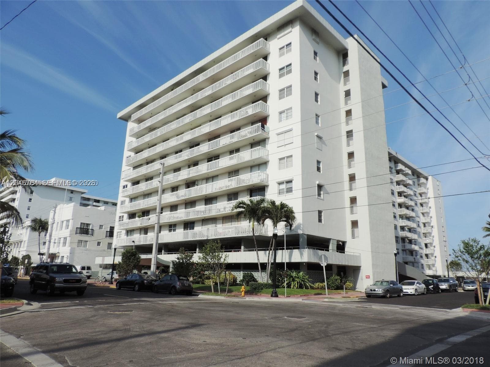 A12046784 — Miami Beach — 15