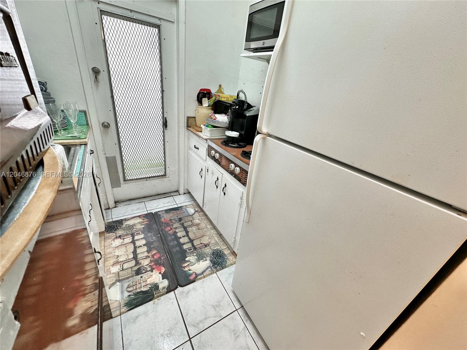 A12046876 — Miami Beach — 7