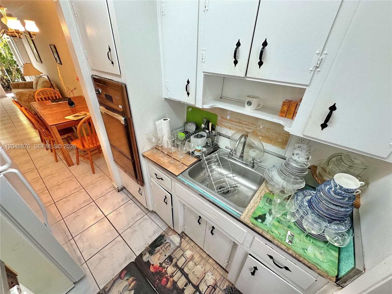 A12046876 — Miami Beach — 9