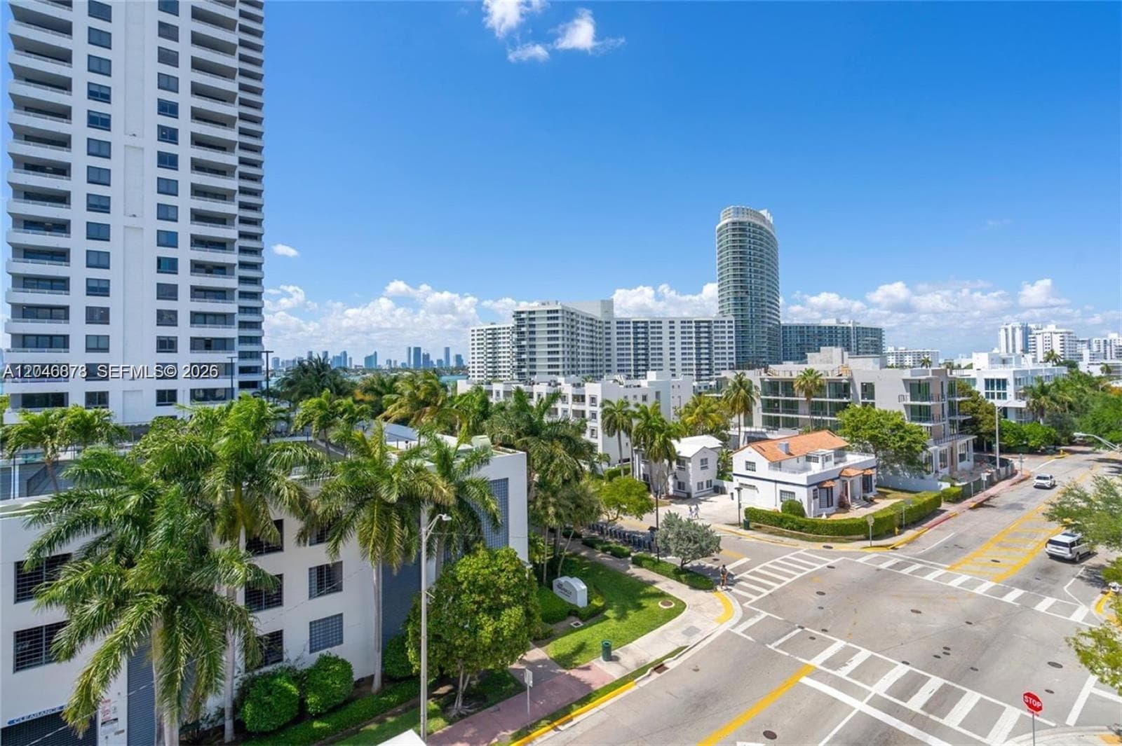 A12046878 — Miami Beach — 41