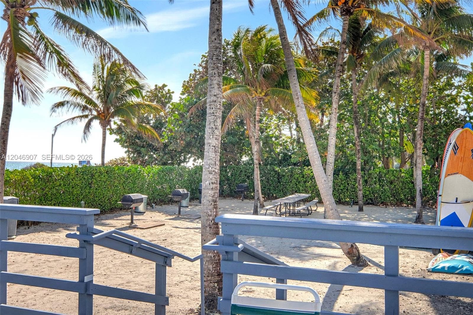 A12046907 — Miami Beach — 27