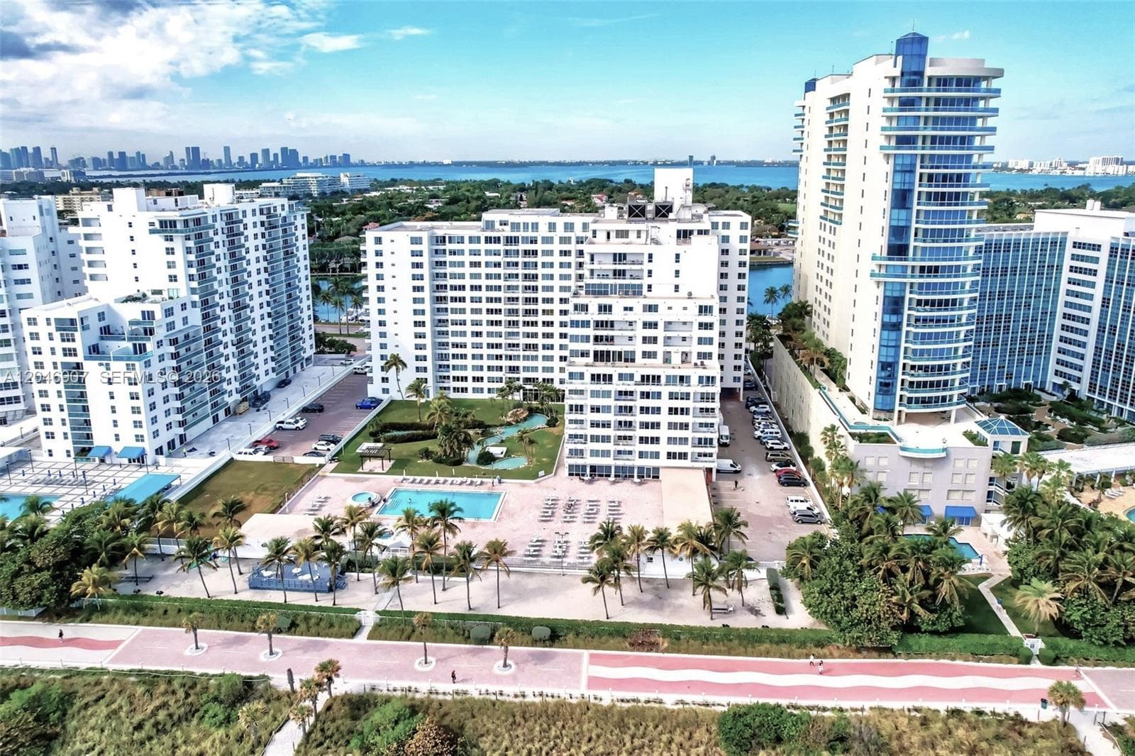 A12046907 — Miami Beach — 2