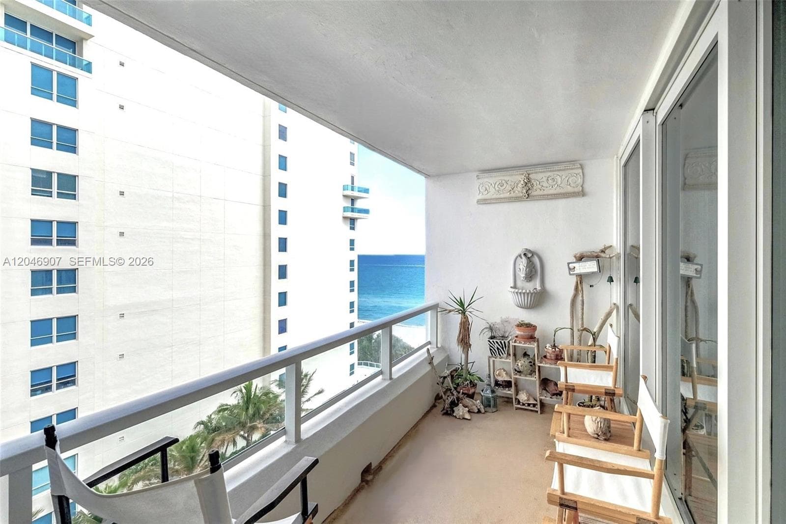 A12046907 — Miami Beach — 9