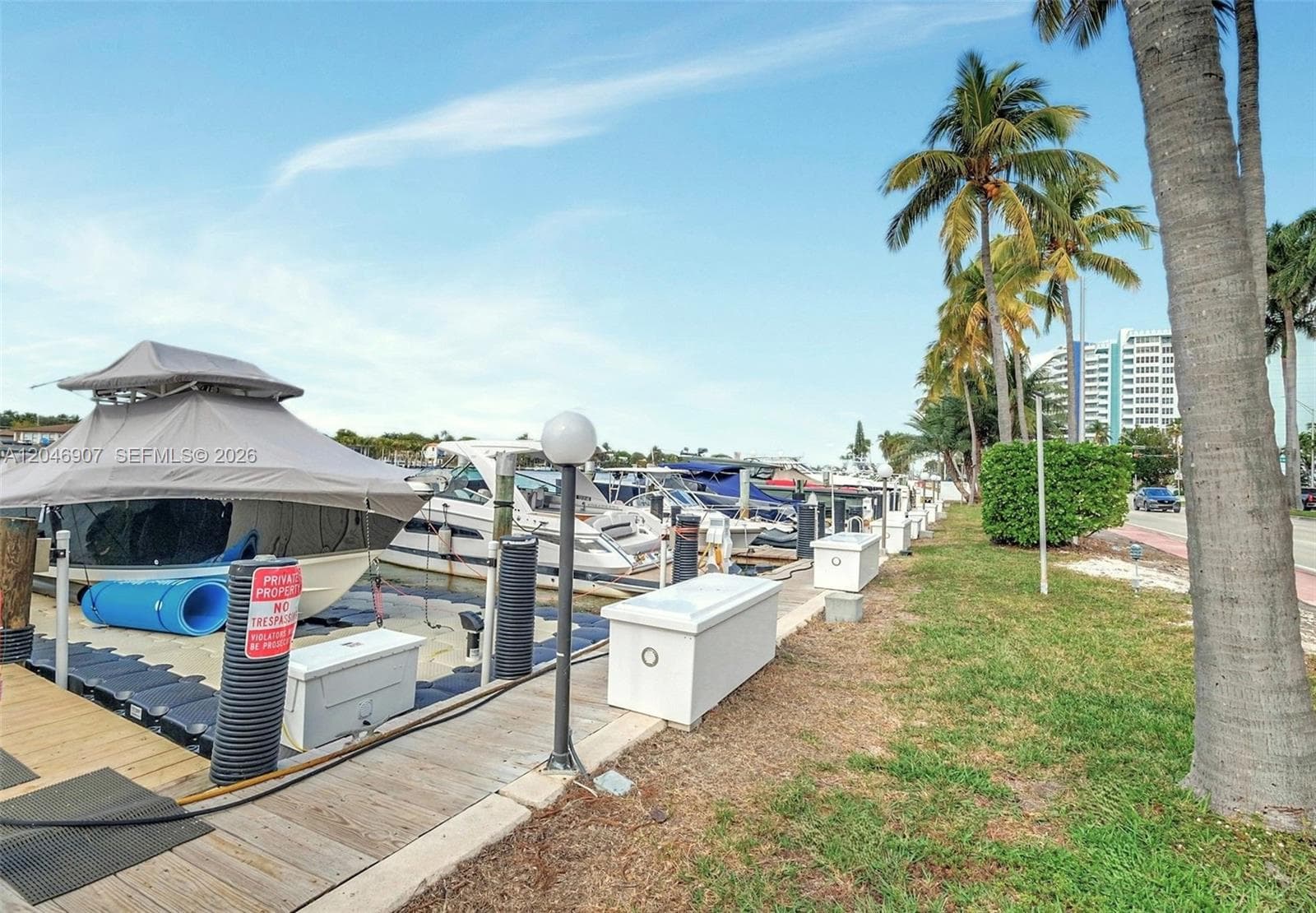 A12046907 — Miami Beach — 39