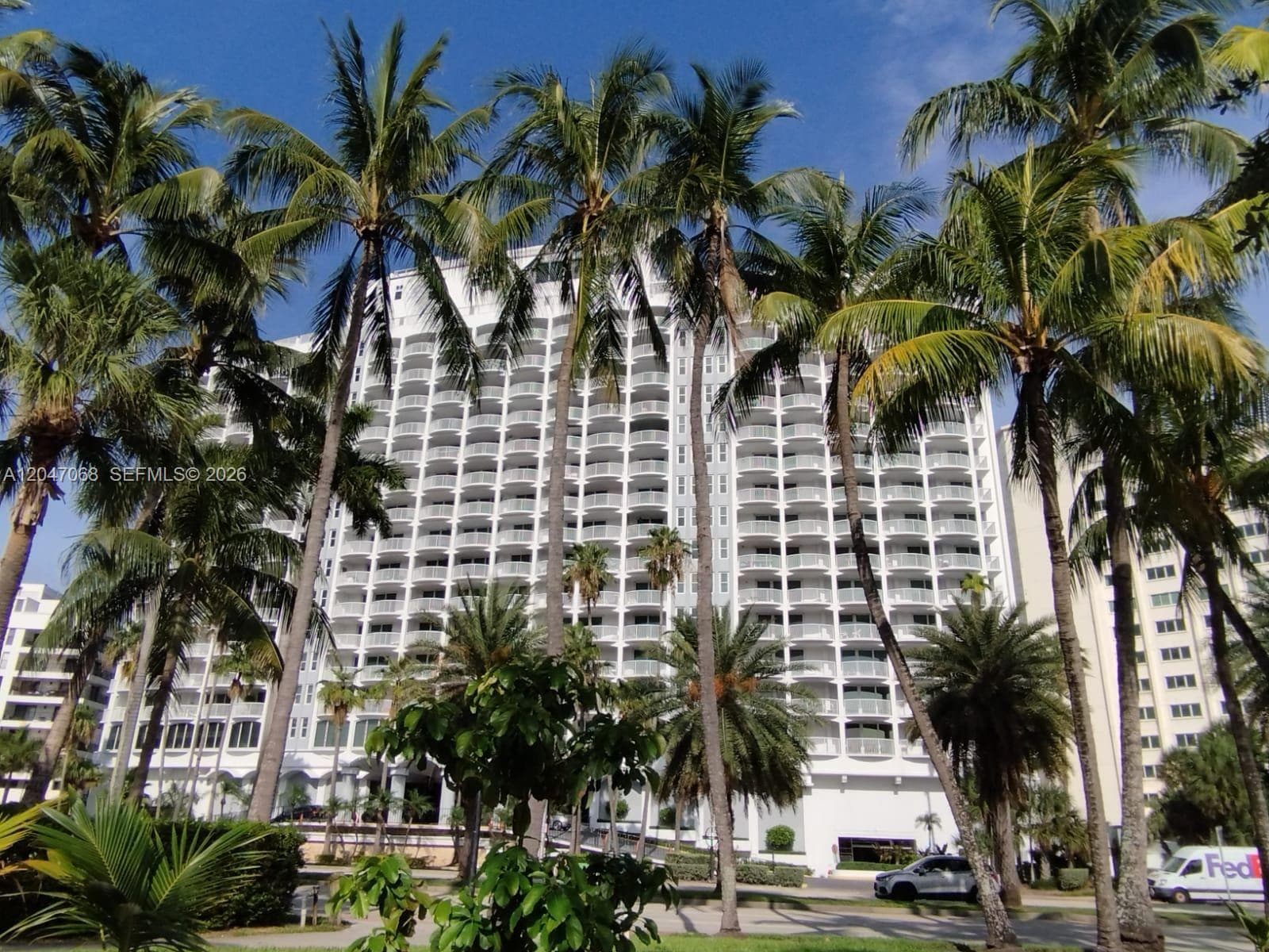 A12047068 — Miami Beach