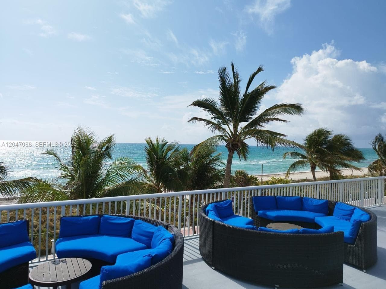 A12047068 — Miami Beach — 4