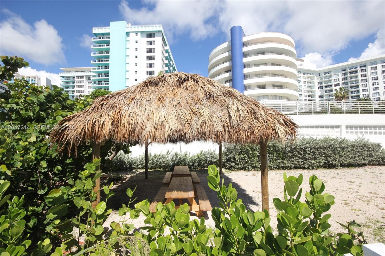 A12047214 — Miami Beach — 37