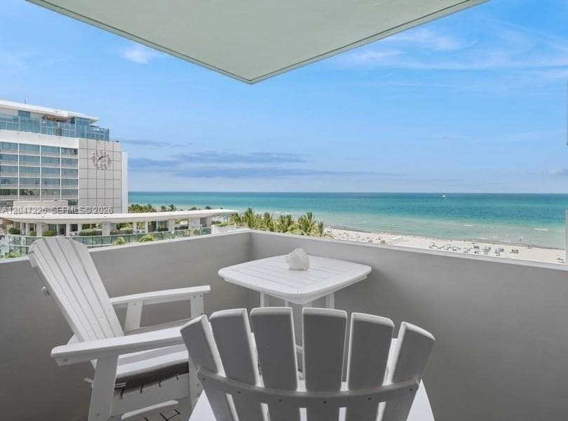 A12047226 — Miami Beach