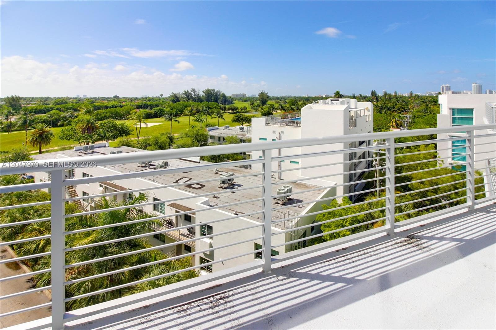 A12047270 — Miami Beach — 6