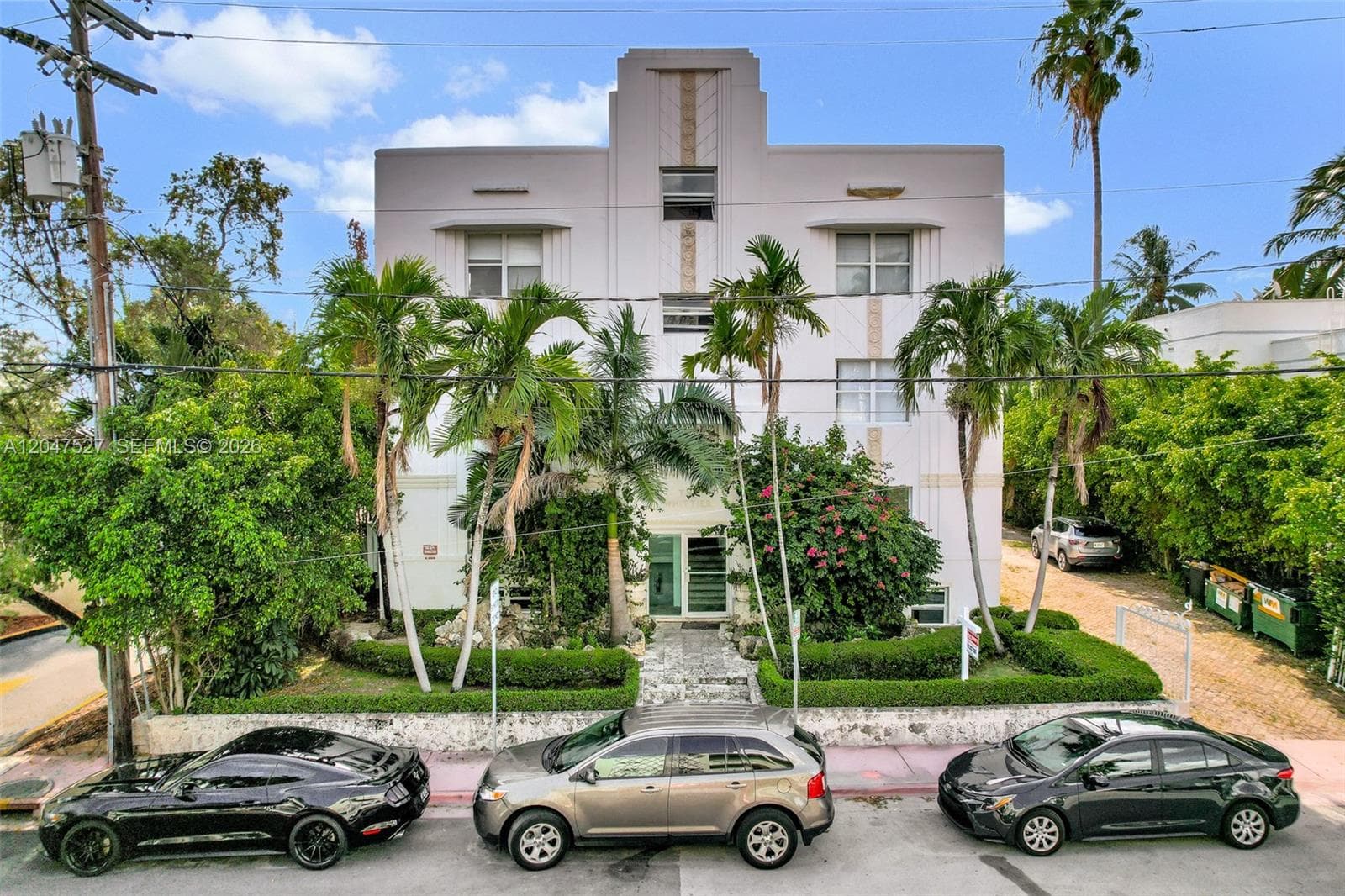 A12047527 — Miami Beach