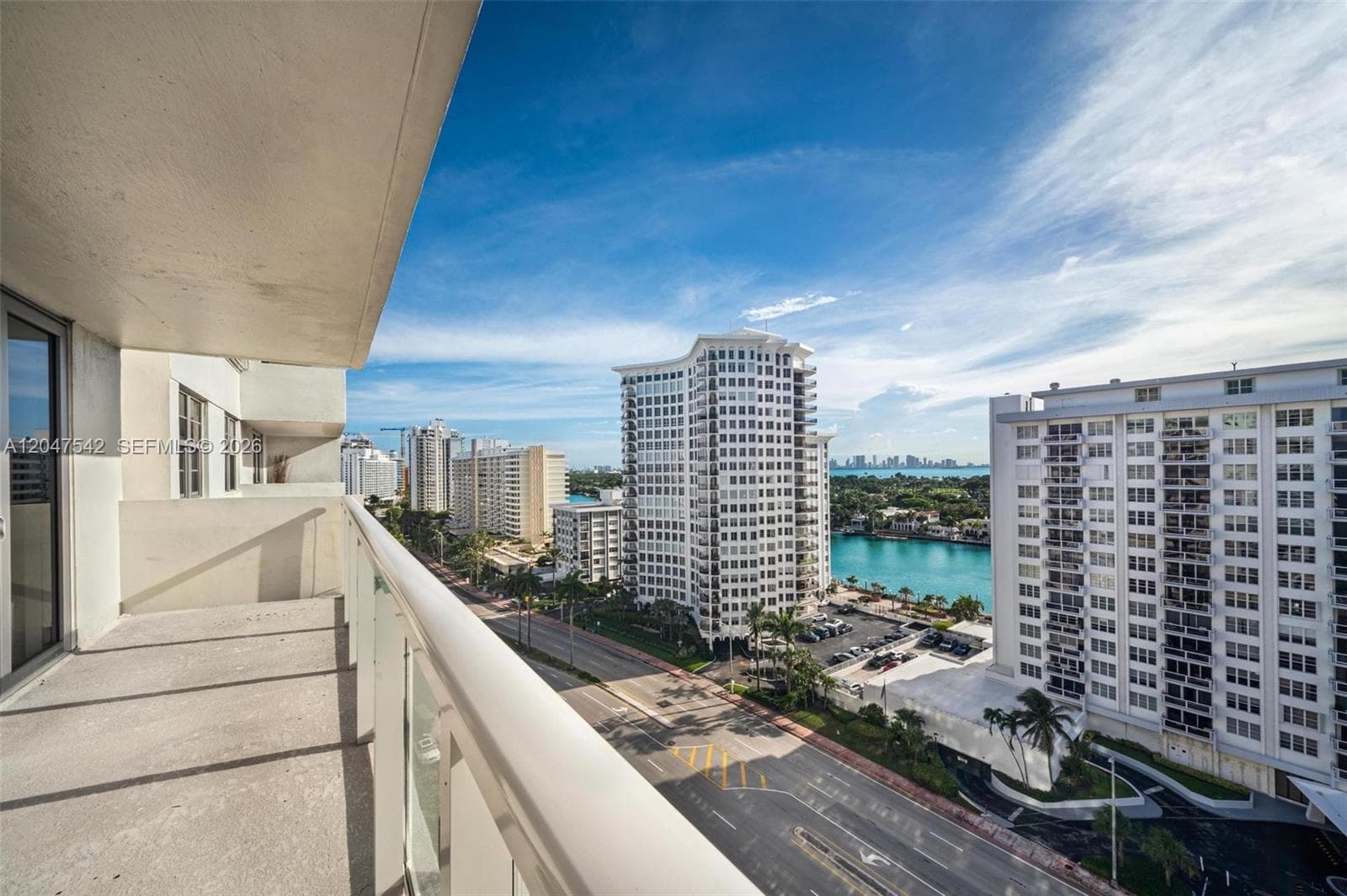 A12047542 — Miami Beach — 7