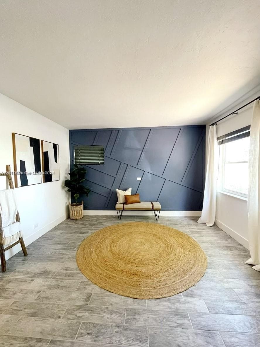 A12047646 — Miami Beach — 5