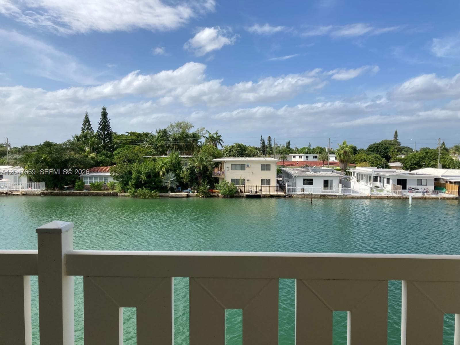 A12047669 — Miami Beach — 3