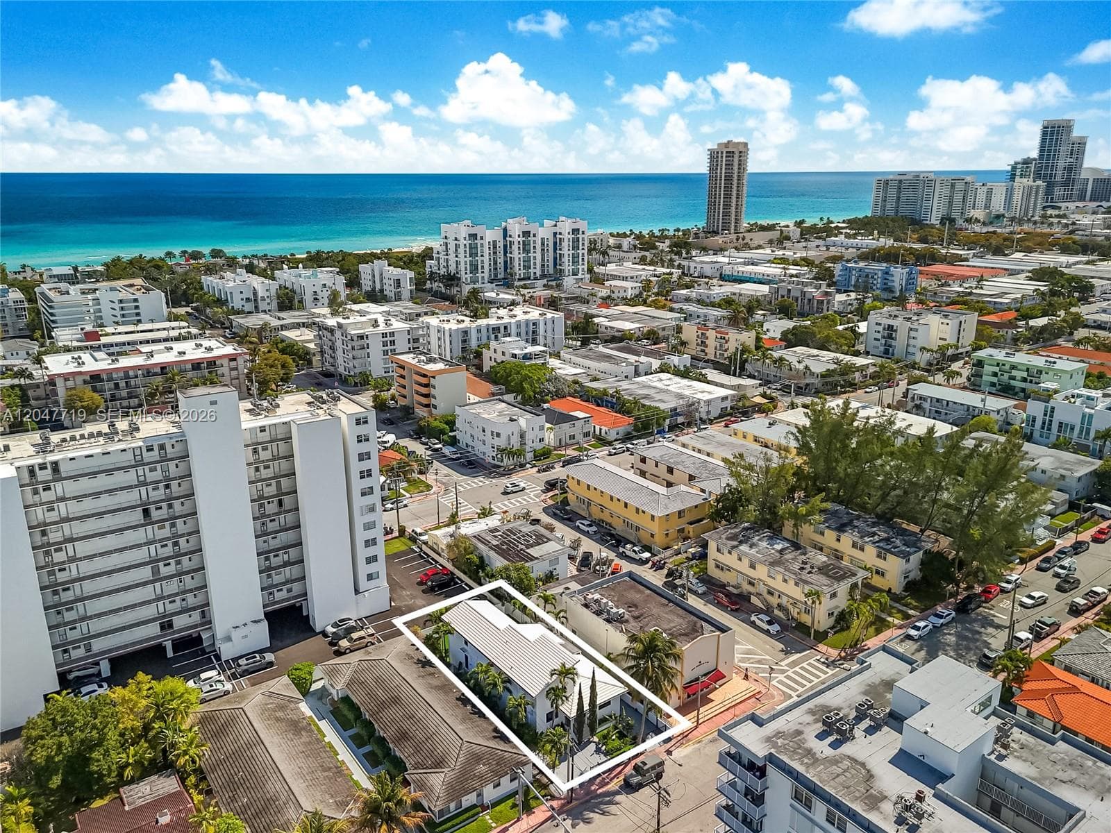 A12047719 — Miami Beach — 49