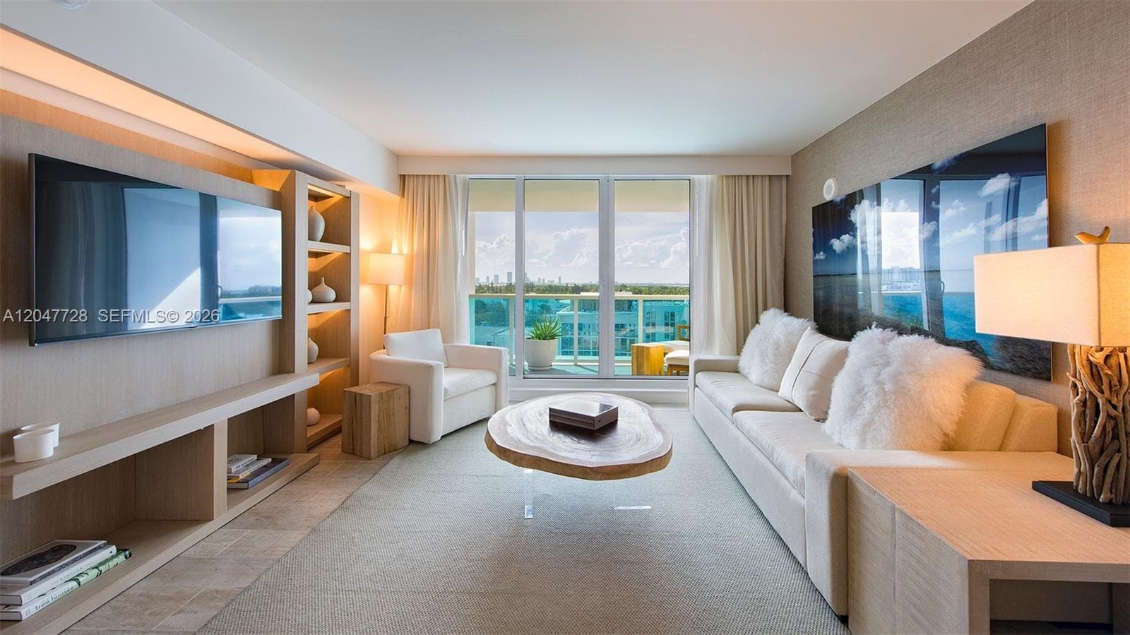 A12047728 — Miami Beach