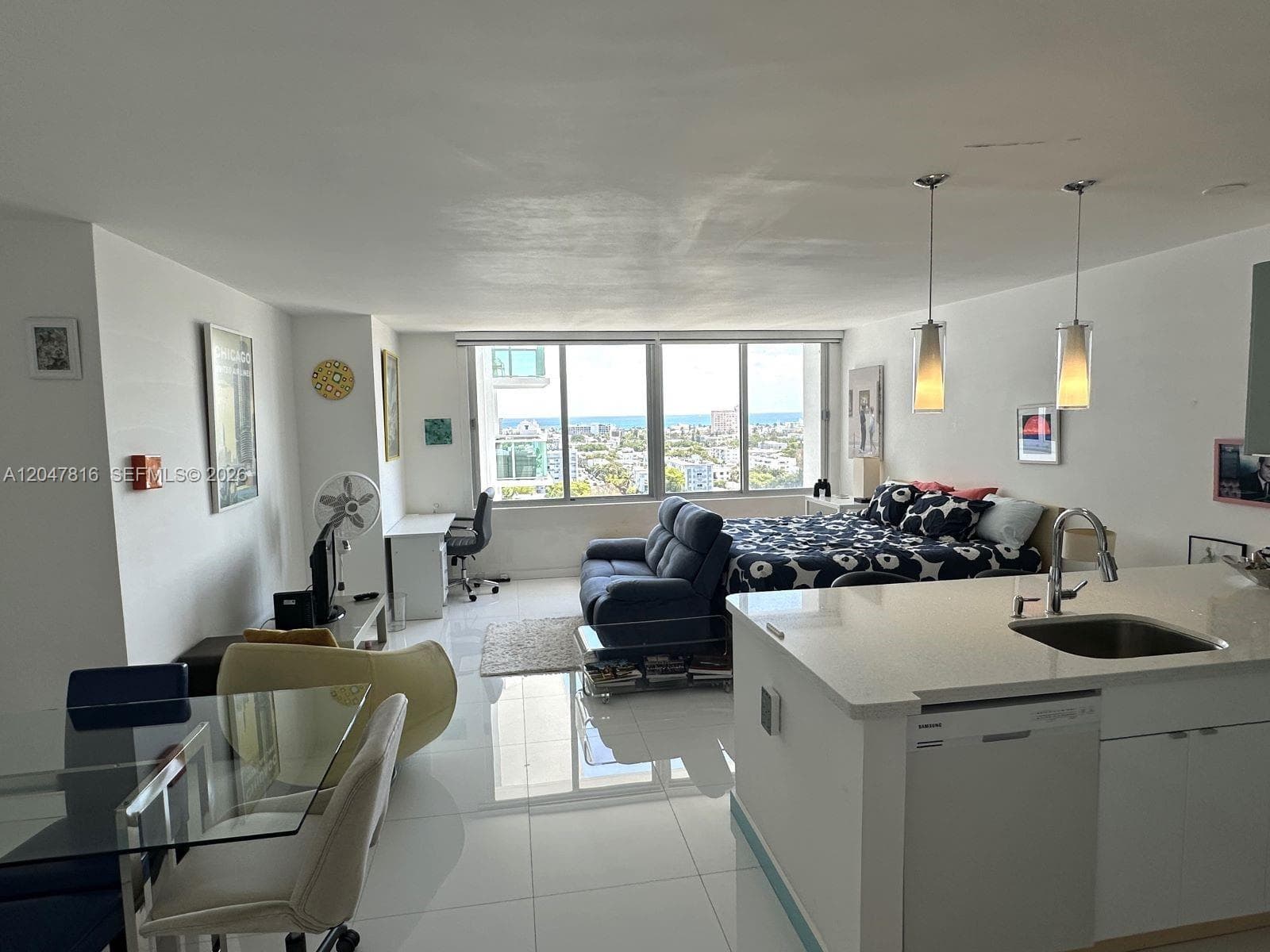 A12047816 — Miami Beach — 12