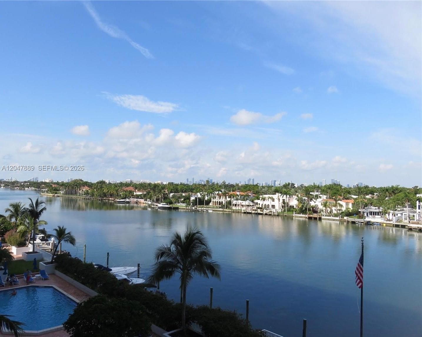 A12047889 — Miami Beach